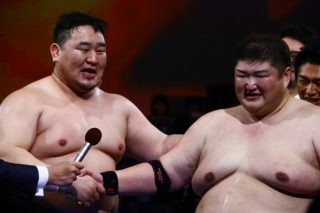 相撲 朝青龍 琴光喜と名勝負の末 勝利 これで本当に引退できた Efight イーファイト 格闘技情報を毎日配信