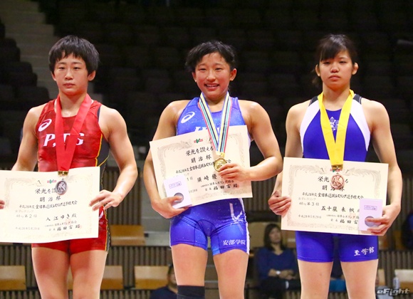 レスリング 現役女子高生16歳の須崎がリベンジ優勝 Efight イーファイト
