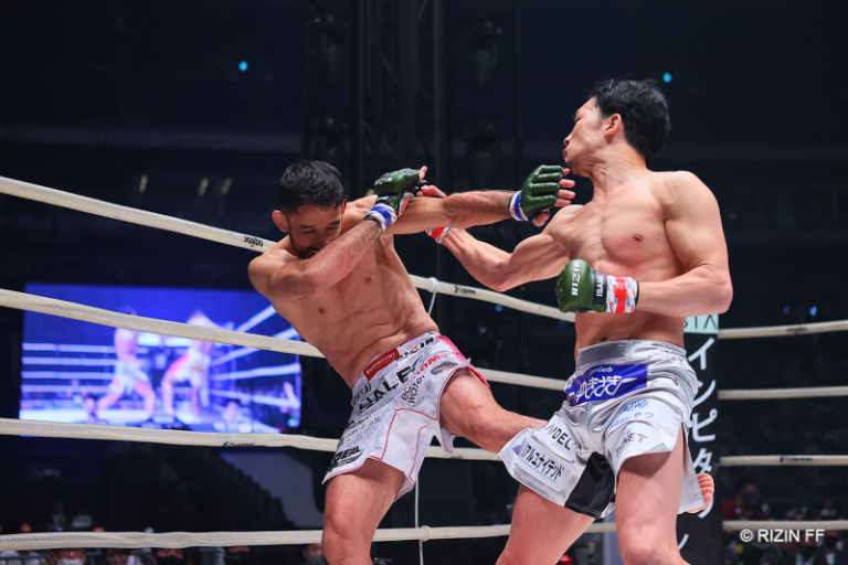 【rizin】朝倉未来、衝撃の失神一本負け！ クレベル・コイケが三角絞めで絞め落とす Efight【イーファイト】格闘技情報を毎日配信！