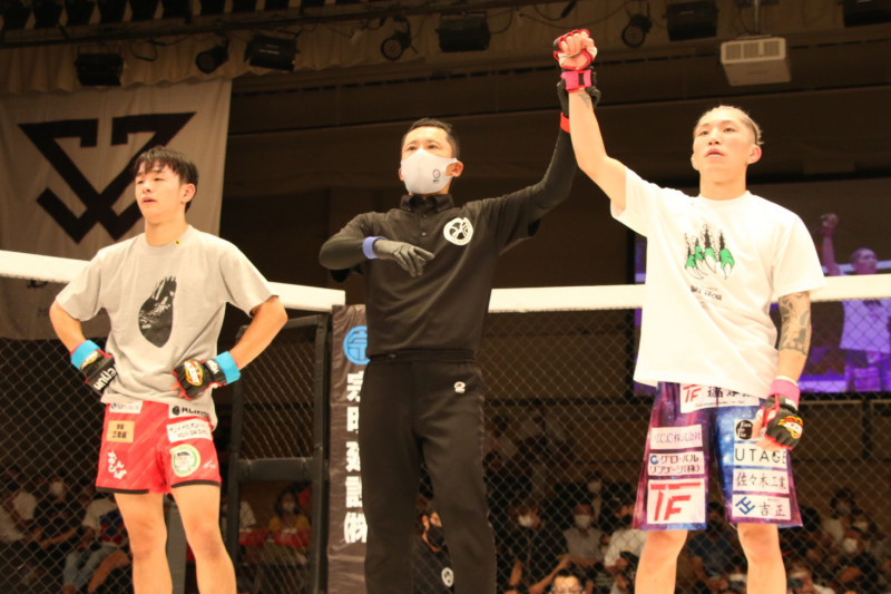 【DEEP】8.21 全試合 結果(フライ級GP一回戦、今成正和vs芦田崇宏など) - eFight【イーファイト】格闘技情報を毎日配信!