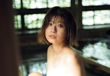 人気リングガール天野麻菜が初写真集で限界ボディ「最初で最後