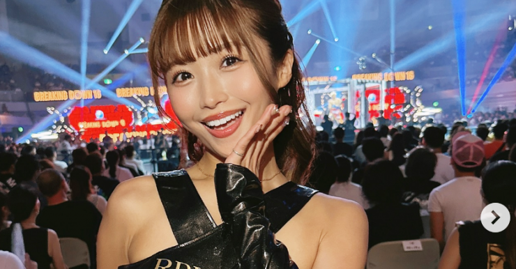 石原さとみ似・安藤京香のストレッチ動画に注目