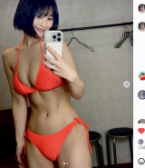 ビキニで自撮り姿の高橋凛@rintakahashi0809