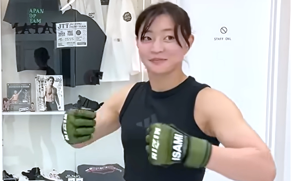 角田夏実、肉体美を見せてドンマイ川端から腕十字で一本！MMA転向待望論も