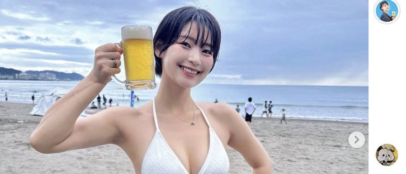 体育会系グラドル、海辺で”腹筋“クッキリ！「週5で飲酒も週4ジム」でムキムキになるには