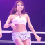 ラウンドガールりさぶー、再び激しいダンス！美腹筋と長い脚で魅了